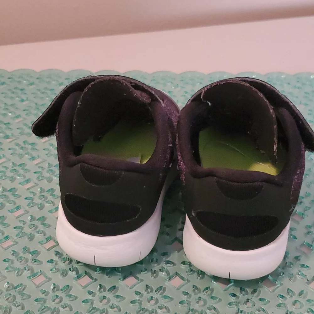 Reduced! Nike Free Run toddler sneakers 👟 - Picture 4 of 8